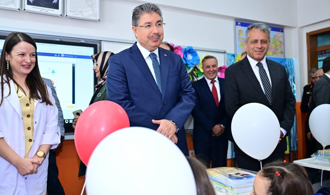 Eskişehir Valisi Dr. Erdinç