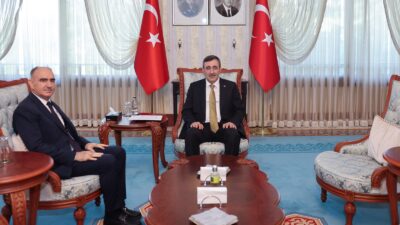Manisa Valisi Vahdettin Özkan, Cumhurbaşkanı