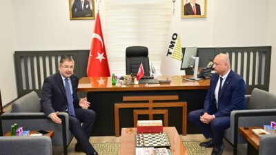 Eskişehir Valisi Dr. Erdinç Yılmaz,