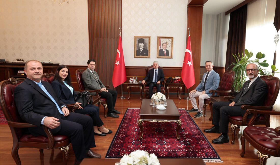 Sakarya Valisi Rahmi Doğan,