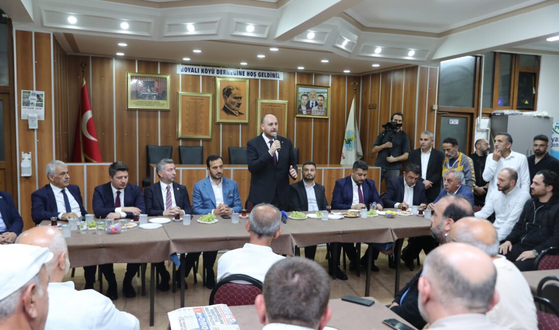 AK Parti Genel Başkan Yardımcısı Ahmet Büyükgümüş Kağıthane’de Esnaf Ve Vatandaşlarla Buluştu İSTANBUL / TEKHA AK