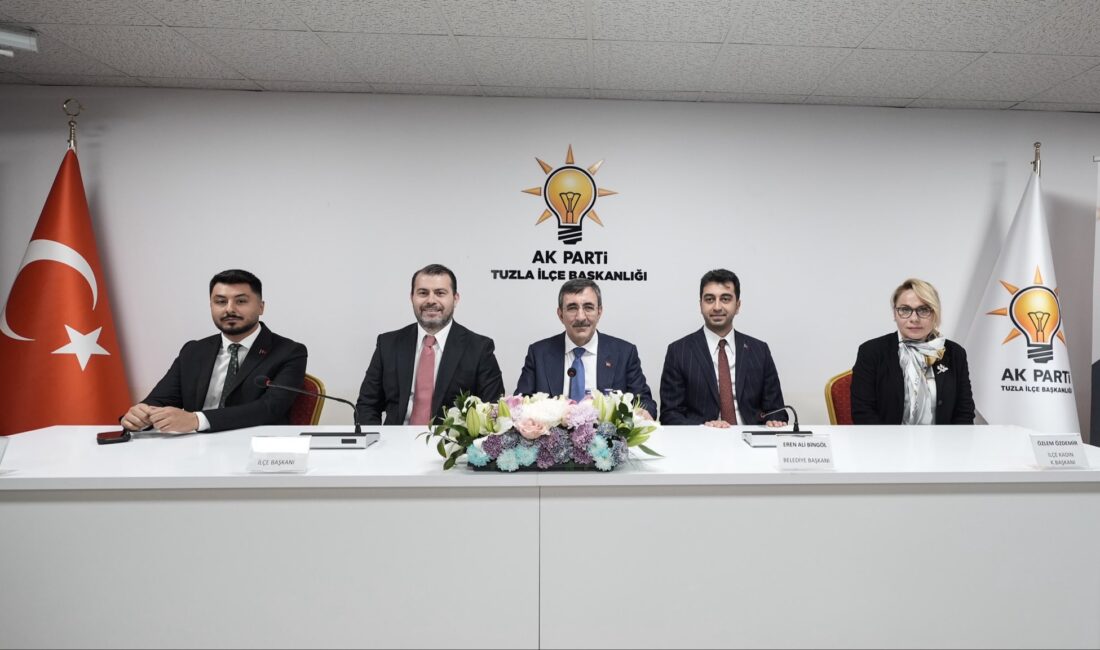 Cumhurbaşkanı Yardımcısı Cevdet Yılmaz,