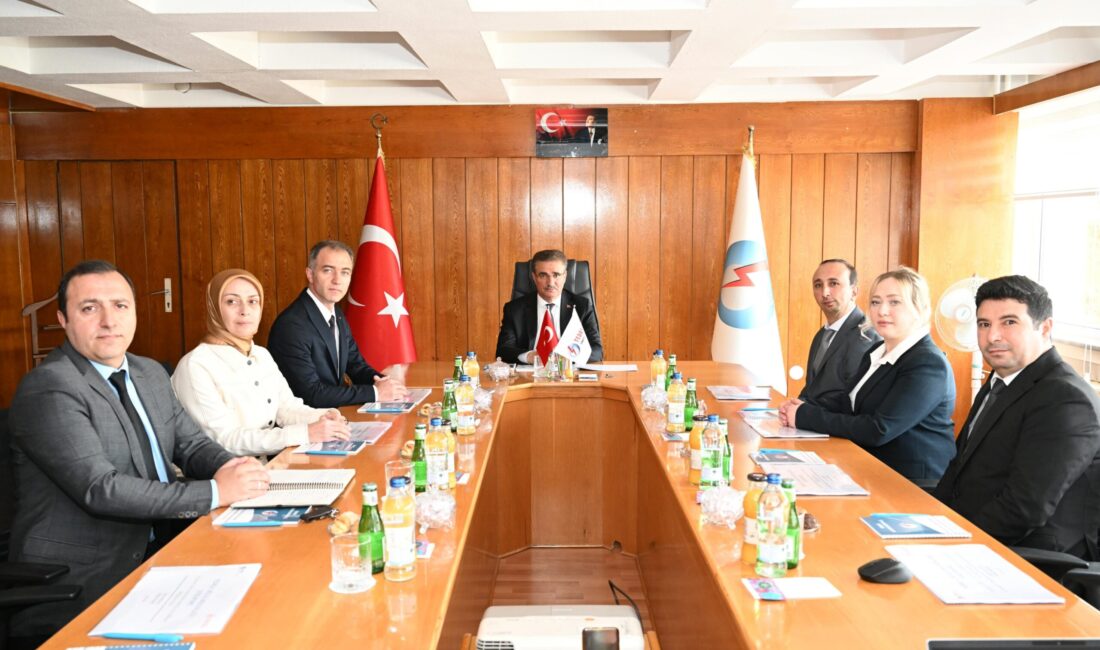 Vali Baruş TEDAŞ 4. Bölge Müdürlüğünü Ziyaret Etti Erzurum Valisi Aydın Baruş,