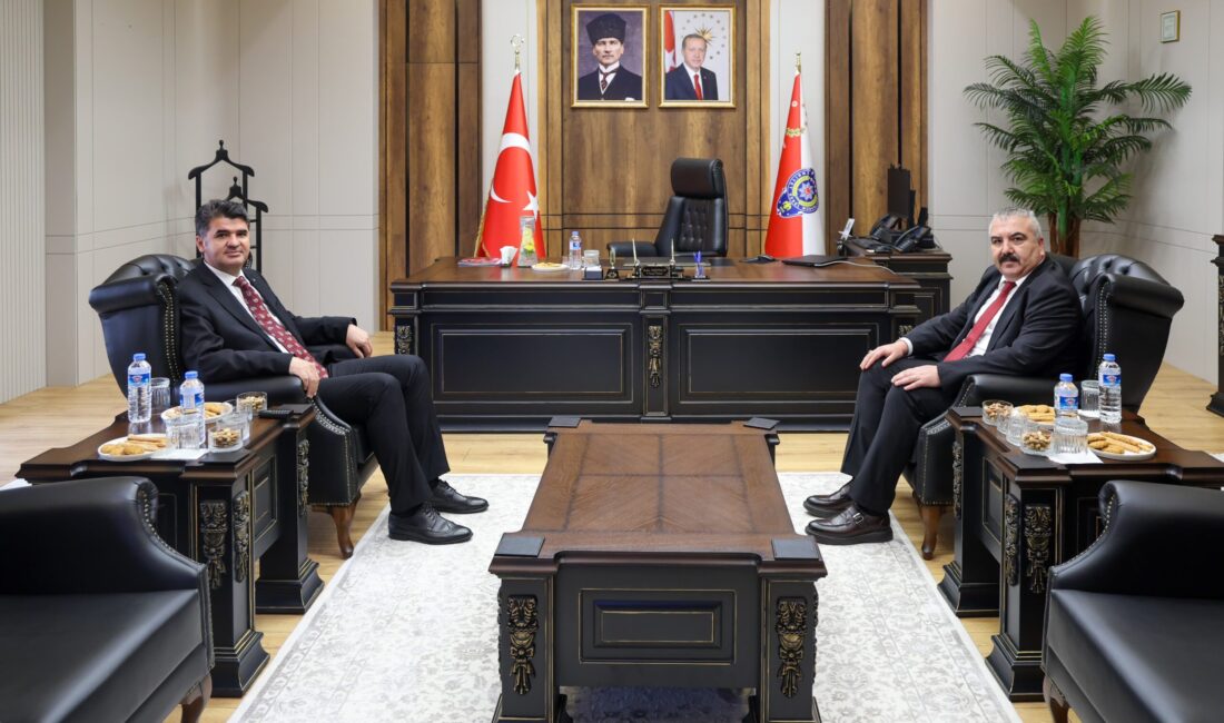 Vali Ömer Kalaylı’dan İl Emniyet Müdürü Arslan Bağrıaçık’a Hayırlı Olsun Ziyareti Kilis Valisi Ömer Kalaylı,
