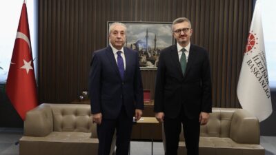 İletişim Başkanı Burhanettin Duran, Birleşmiş