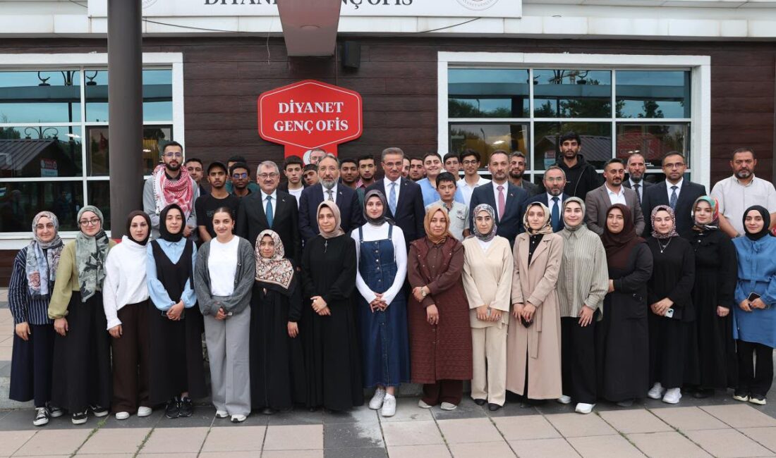 Diyanet İşleri Başkanı Safi Arpaguş Erzurum’da Gençlerle Buluştu Diyanet İşleri Başkanı Prof.