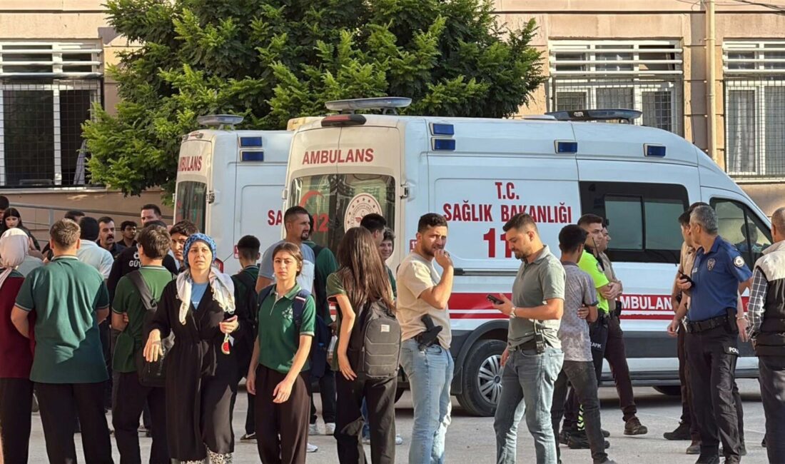 Manisa’da Lise Yakınındaki Silahlı Saldırıda Gözaltı Sayısı Dokuza Yükseldi Manisa’nın Turgutlu ilçesinde bir