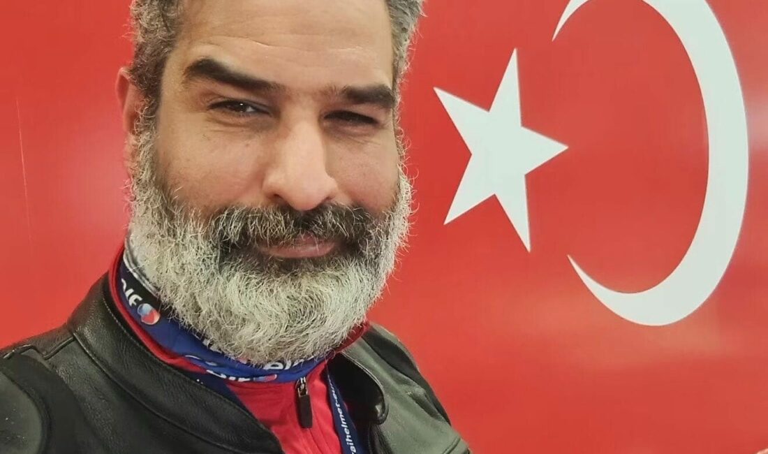 İzmir’de Feci Kaza: Motovlogcu Dayı Olarak Tanınan Cumhur Kahriman Hayatını Kaybetti İzmir’in Dikili ilçesinde, motosiklet