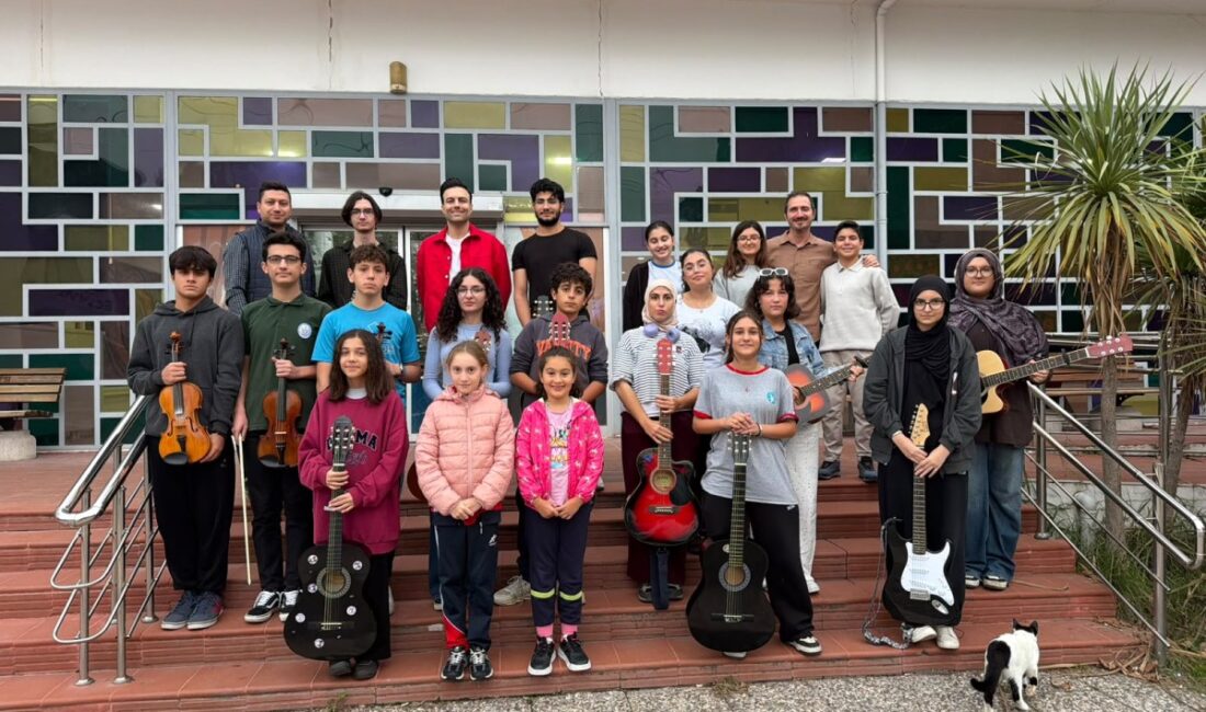 Yalova Belediyesi Kent Orkestrası İlk Ders Ziliyle Sanat Yolculuğuna Başladı Yalova Belediyesi tarafından hayata