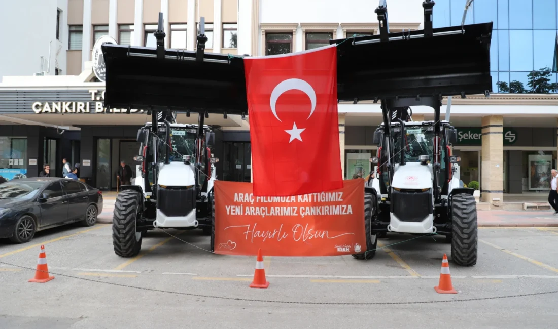 Çankırı Belediyesi Hizmet Filosunu İki Yeni İş Makinesiyle Güçlendirdi Çankırı Belediyesi, saha çalışmalarındaki
