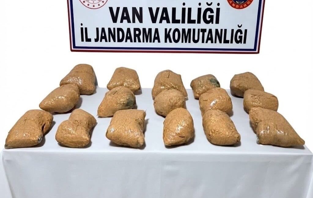 Van’da 22 kilo 100 gram toz esrar ele geçirildi Van Valiliğinden yapılan açıklamada,