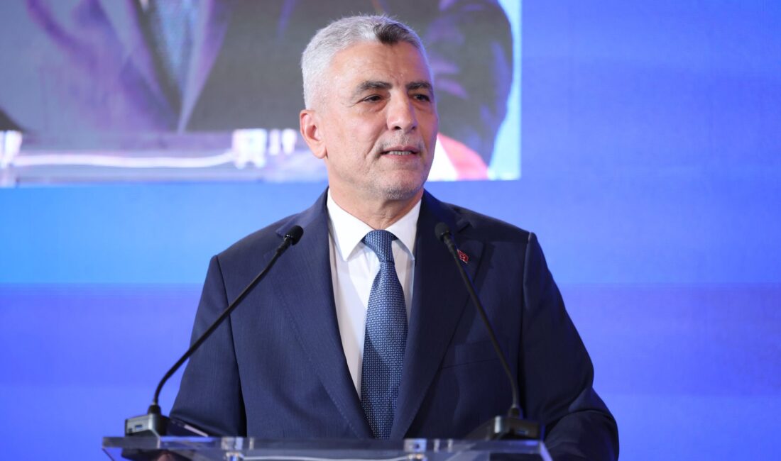 Ticaret Bakanı Ömer Bolat,