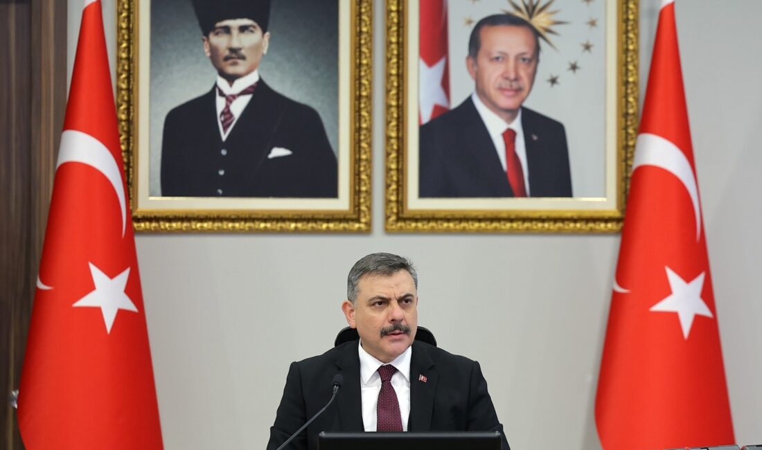İçişleri Bakanı Çiftçi’den Organize Suçlarla Mücadelede Kararlılık Mesajı: 625 Örgüte 1741 Operasyon İçişleri Bakanı Mustafa Çiftçi,