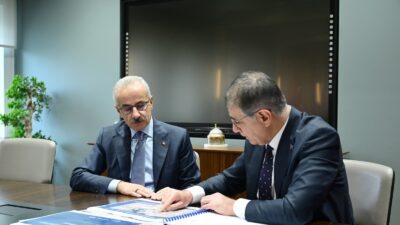 Ulaştırma ve Altyapı Bakanı Abdulkadir