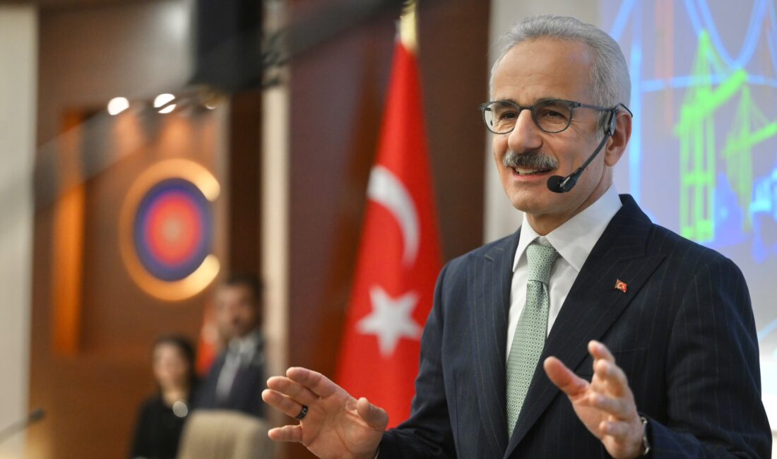 Bakan Uraloğlu Milli Güvenlik Konferansları Kapsamında Ulaştırma Vizyonunu Anlattı Ulaştırma ve Altyapı Bakanı