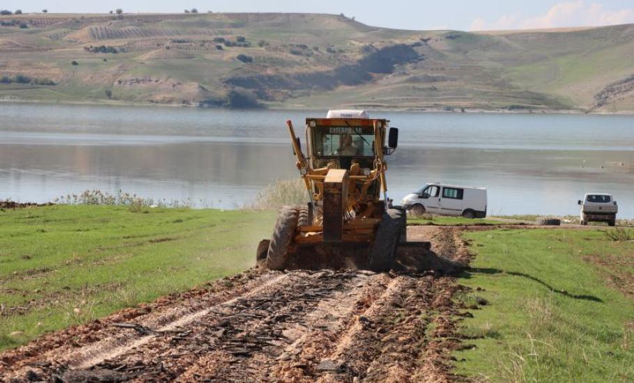 Şanlıurfa’da Hilvan Feribot Yolu İçin Kapsamlı Yenileme Çalışması Başlatıldı