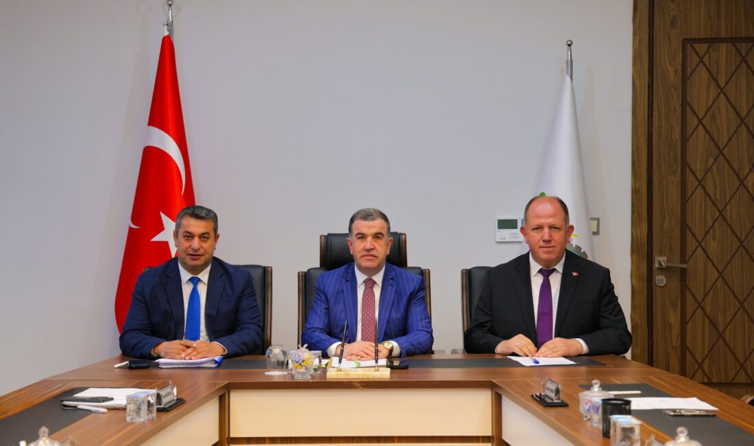 Bayburt Valisi Mustafa Eldivan,