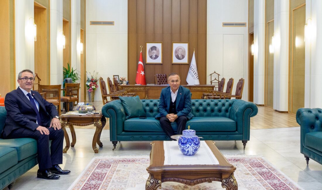Bölge İdare Mahkemesi Başkanı Salim Civan’dan Vali Kemal Çeber’e Ziyaret Gaziantep Bölge İdare Mahkemesi