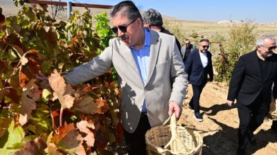Eskişehir Valisi Dr. Erdinç Yılmaz,