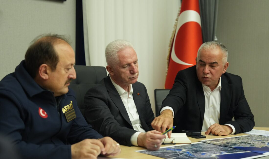 İstanbul Valisi Davut Gül,