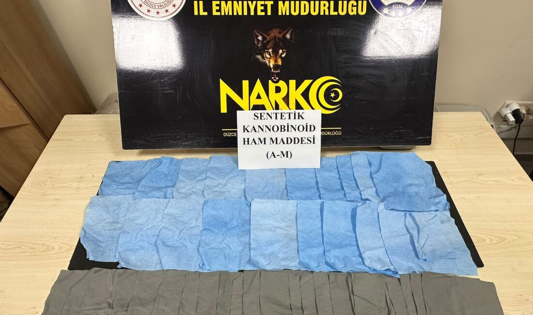 Düzce’de Yolcu Otobüslerinde 22 Milyon Liralık Uyuşturucu Ele Geçirildi Düzce’de polisin iki ayrı