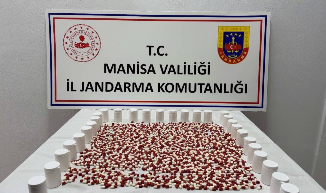 Manisa’da Jandarmadan Büyük Operasyon: 86 Bin Adedin Üzerinde Sentetik Ecza Ele Geçirildi Manisa’nın Turgutlu ve Akhisar