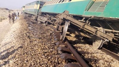 Pakistan’ın Multan bölgesinde seyir halindeki