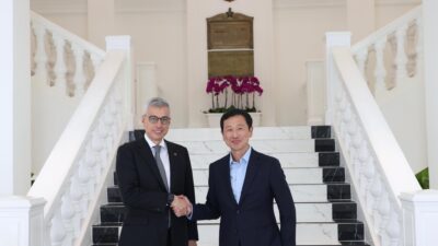 Sağlık Bakanı Kemal Memişoğlu, Singapur