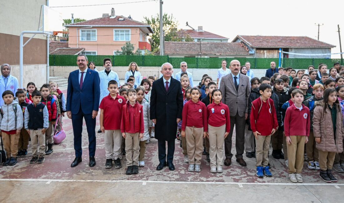 Kırklareli Valisi Uğur Turan’dan Pınarhisar’da Eğitim Denetimi Kırklareli Valisi Uğur Turan,