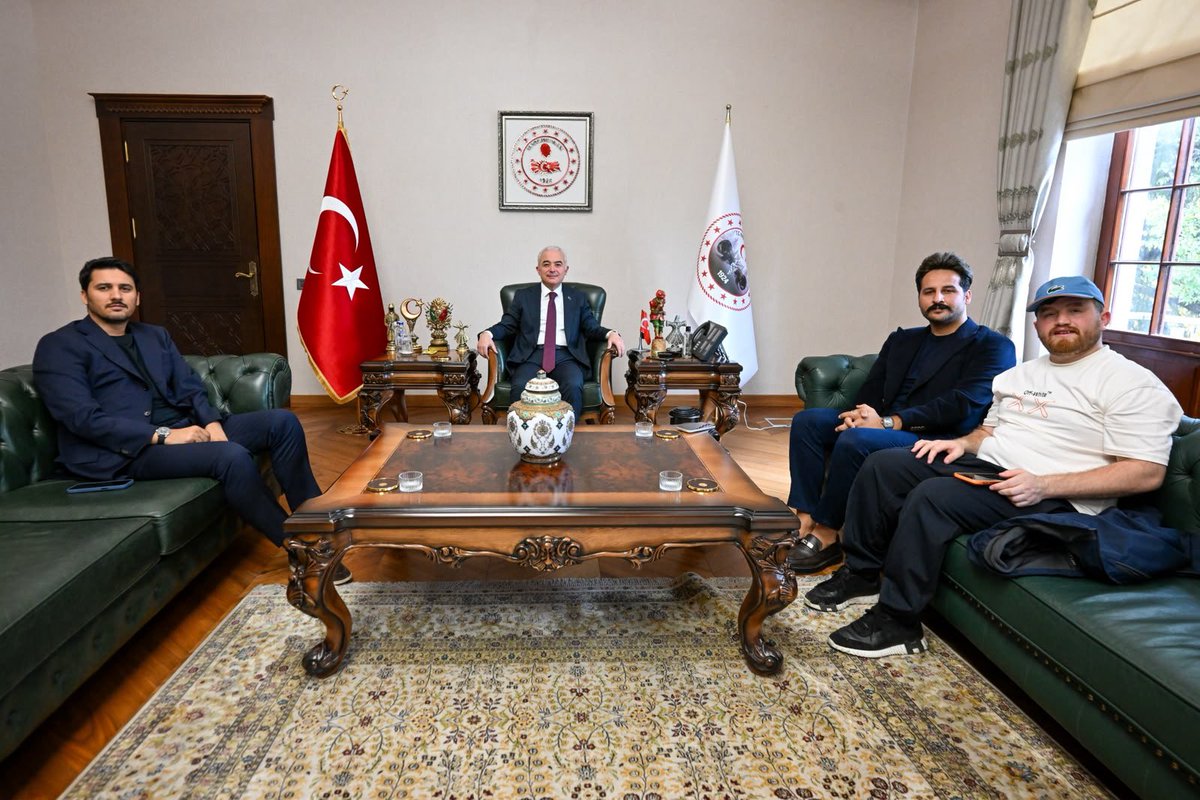 Kırklareli Valisi Uğur Turan Sır Madencilik Heyetini Makamında Ağırladı