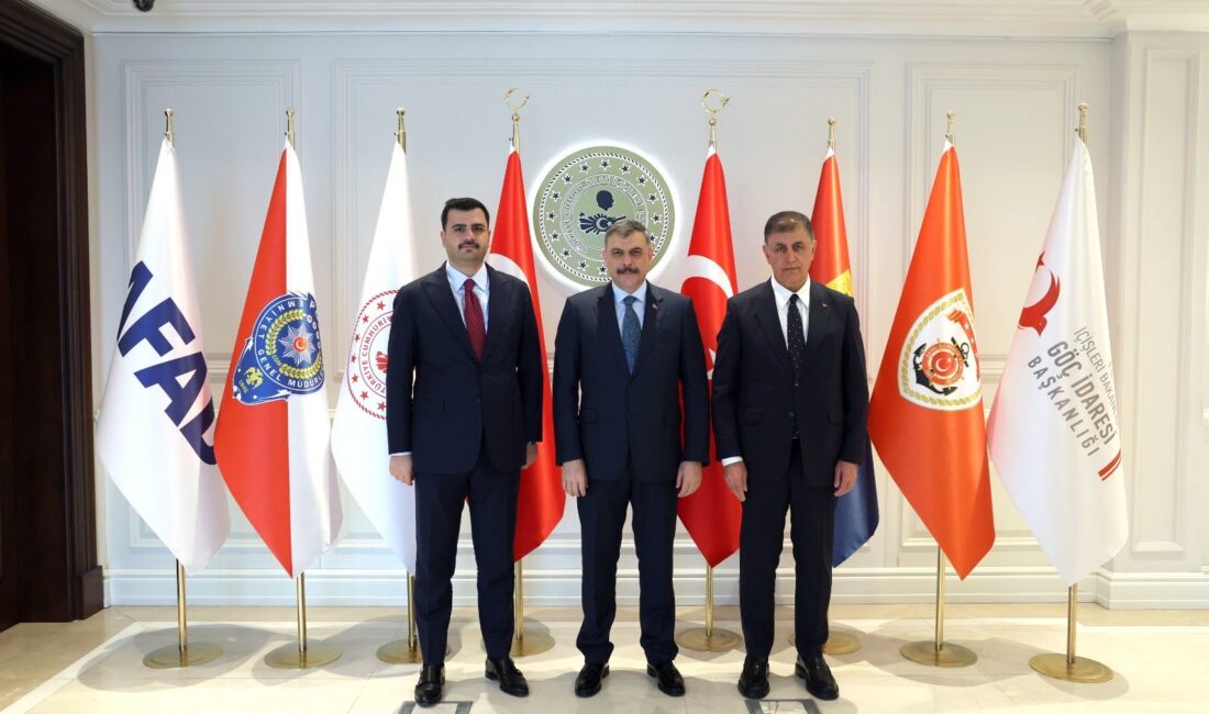Eskişehir Valisi Erdinç Yılmaz’dan İçişleri Bakanlığı’nda Kritik Temaslar Eskişehir Valisi Erdinç Yılmaz,