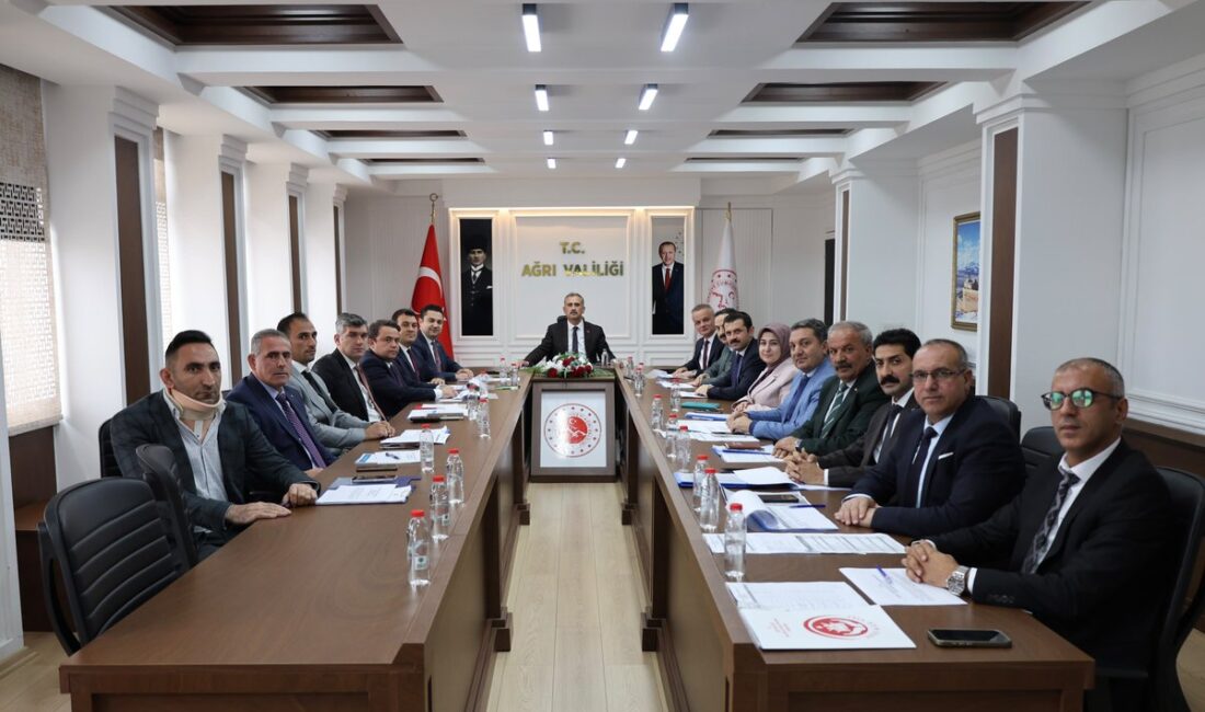 Ağrı Valisi Önder Bozkurt