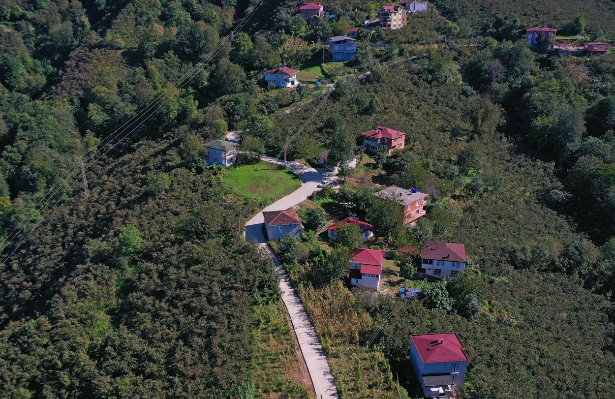 Ordu Çamaş’ta Ulaşım Konforunu Artıracak Beton Yol Hamlesi